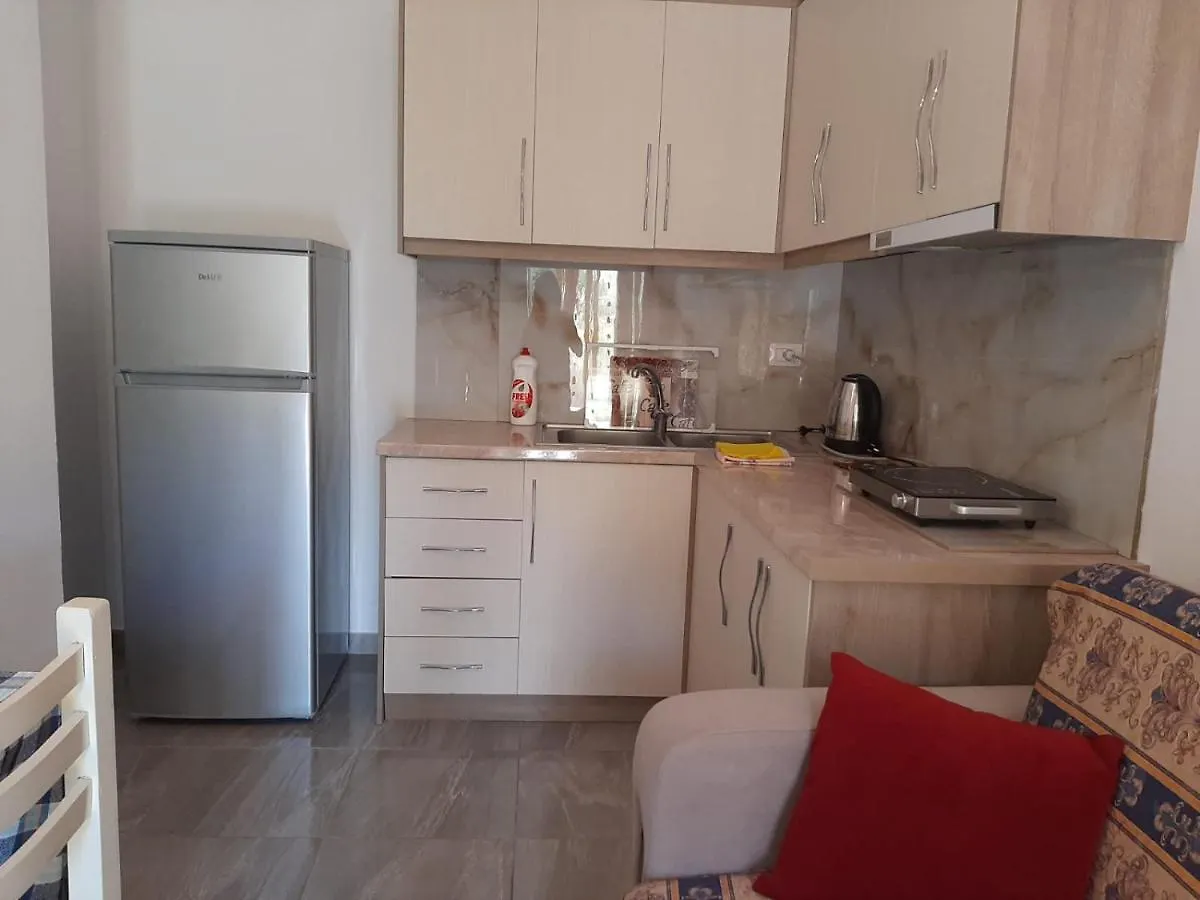 Tophill Apartments Borsh Albania